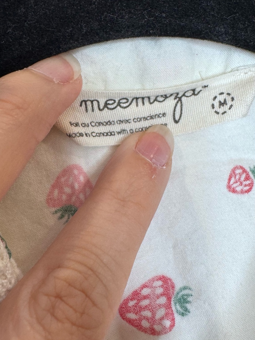 Meemoza White Strawberry novelty Print Button Top Lace Collar organic cotton M - Picture 3 of 7
